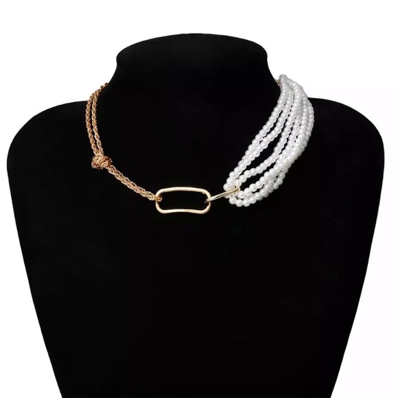 Unique Twist Chain Pearl Two Tone Chain Necklace - Picture 4 of 5